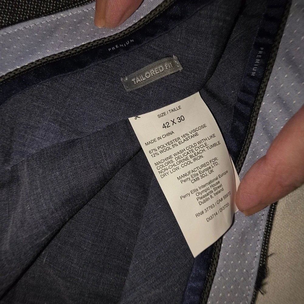 Perry Ellis Premium Wellington Mens Dress Pants 42x30 Charcoal Grey Tailored Fit